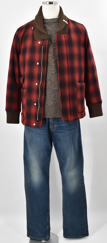 どこか懐かしい感じがするヴィンテージ風なジャケットで、ストリートテイスト味わいたい大人たちに